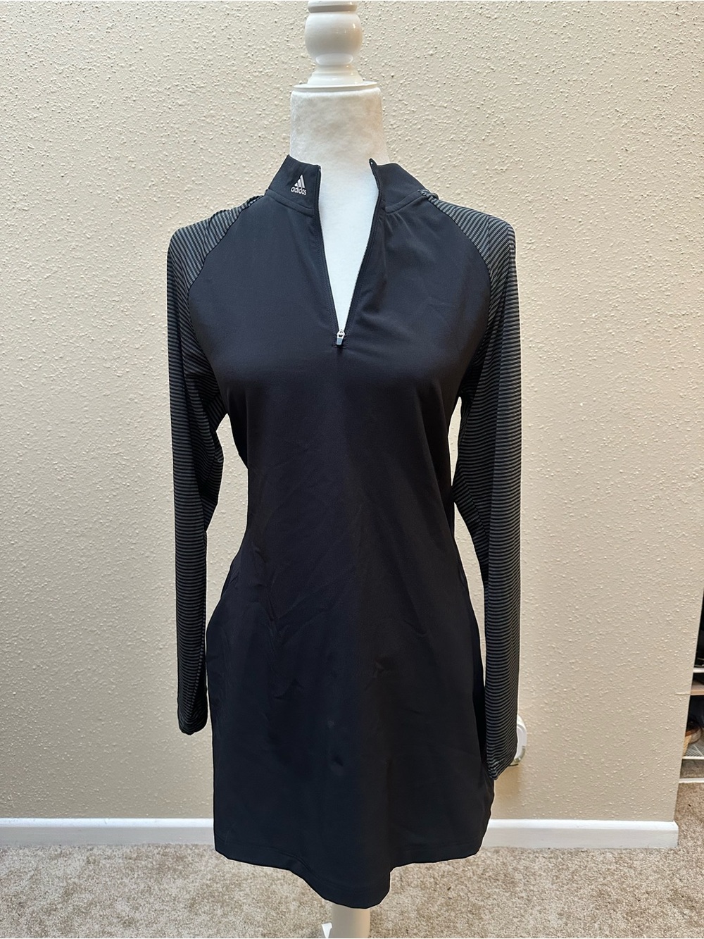 Adidas UPF 50 Women’s Long Sleeve Tennis Golf Dress Pockets Zip Activewear Sz M